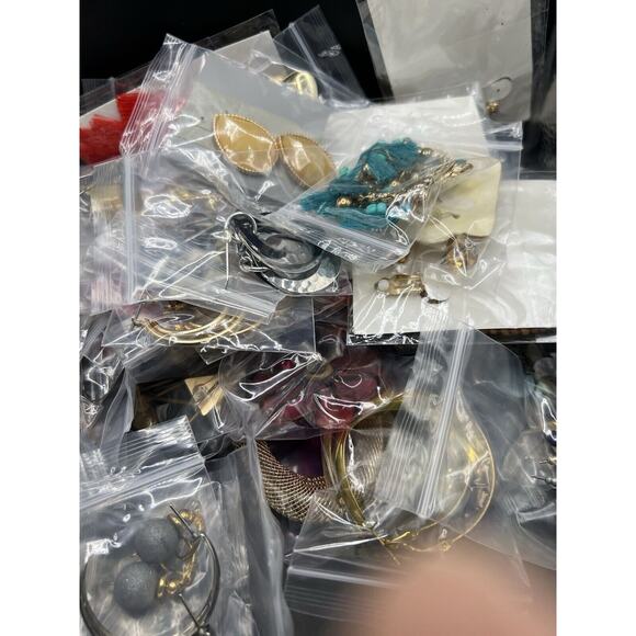 Lot Of Over 100 Pairs Sorted And Matched Earrings Clip On And Pierced  - Picture 1 of 4